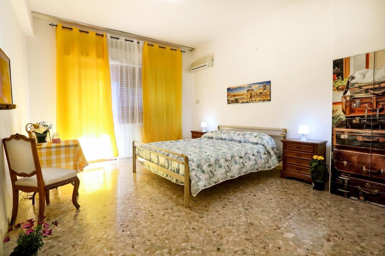 A Casa Di Fra' Panzió Palermo Kültér fotó
